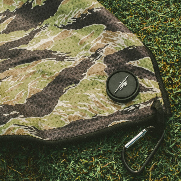 Jungle Tiger Magnetic Golf Towel - Image 3